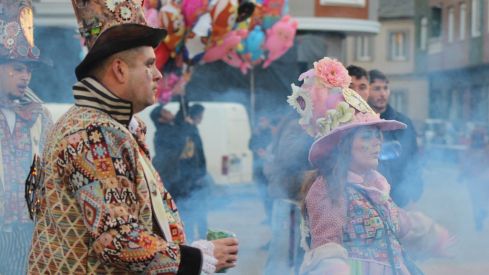 La Bañeza se colorea con en Gran Desfile del Carnaval 2026 | José Martín