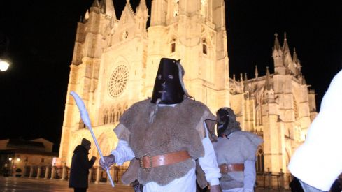 León se despide del Carnaval con el Entierro de la Sardina | José Martín