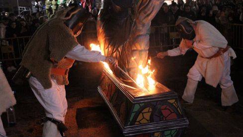 León se despide del Carnaval con el Entierro de la Sardina | José Martín