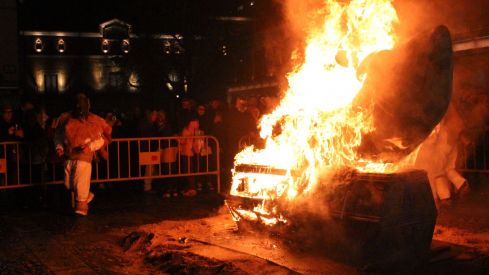 Un luto festivo: León dice adiós al Carnaval con el Entierro de la Sardina | José Martín Un luto festivo: León dice adiós al Carnaval con el Entierro de la Sardina | José Martín