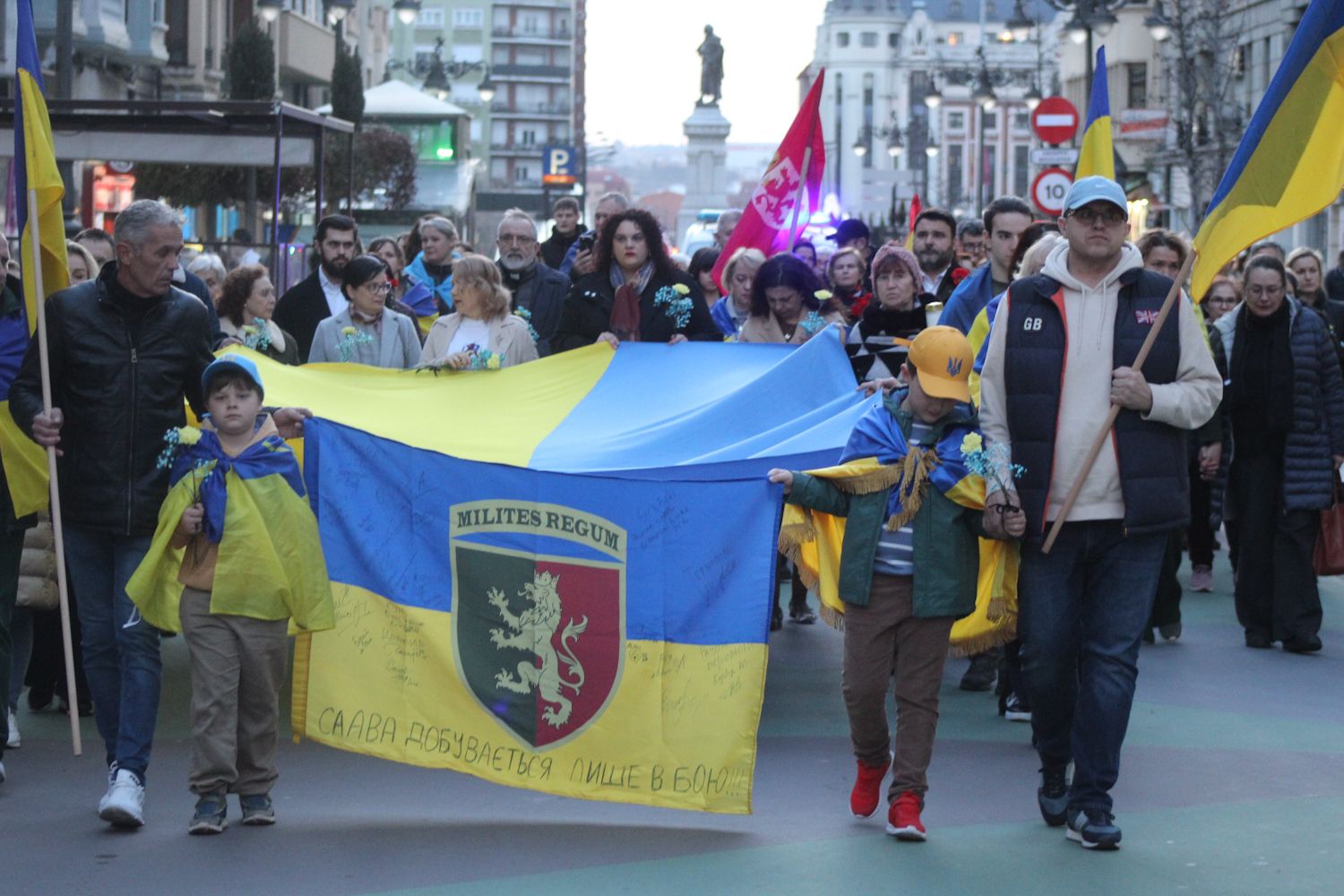León vuelve a alzar la voz por Ucrania: "La guerra sigue siendo muy cruel" | José Martín León vuelve a alzar la voz por Ucrania: "La guerra sigue siendo muy cruel" | José Martín