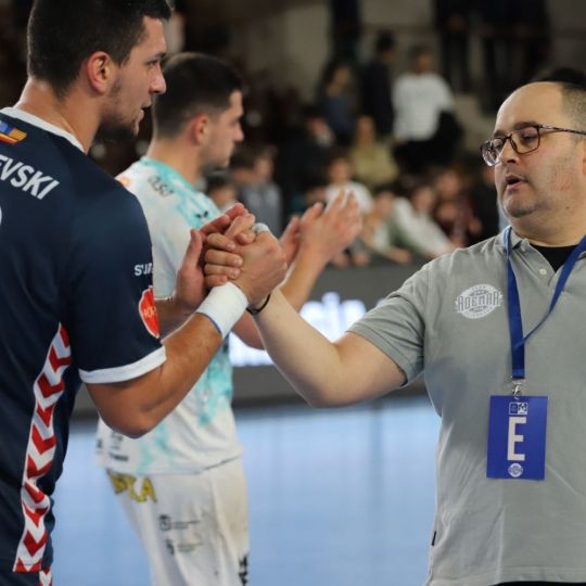 Nuevo cambio en los banquillos de León: Dani Gordo deja el Ademar  | Isaac Llamazares