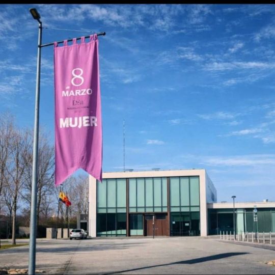 Sariegos rinde homenaje a Urraca I en el 8M más simbólico de su historia Sariegos rinde homenaje a Urraca I en el 8M más simbólico de su historia