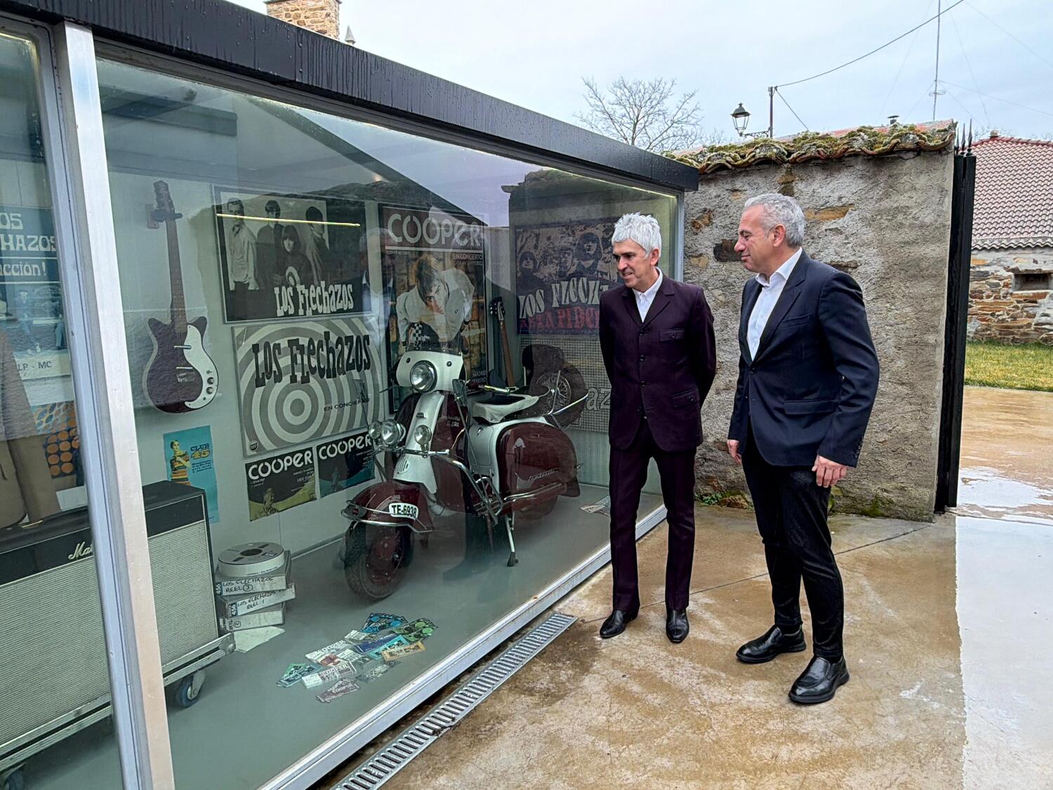 El delegado del Gobierno en Castilla y León visita el Museo de la Música en Santa Colomba de Somoza (León) El delegado del Gobierno en Castilla y León visita el Museo de la Música en Santa Colomba de Somoza (León)