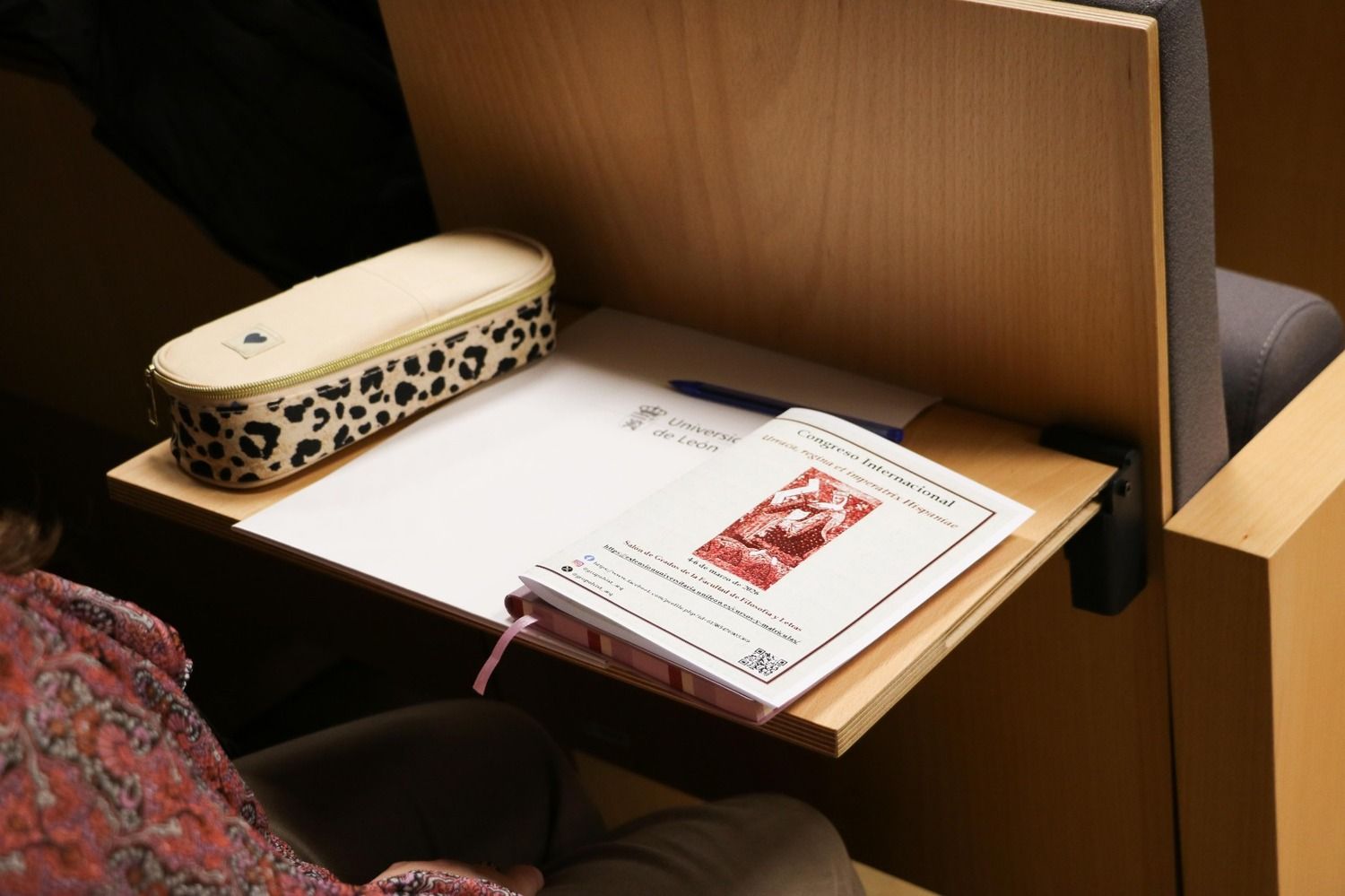 Congreso ‘Urraca, regina et imperatrix Hispaniae’ de la ULE Congreso ‘Urraca, regina et imperatrix Hispaniae’ de la ULE