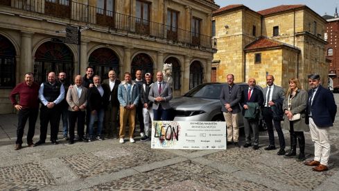 León se prepara para rugir con 8.000 corredores en la XVI Media Maratón León se prepara para rugir con 8.000 corredores en la XVI Media Maratón