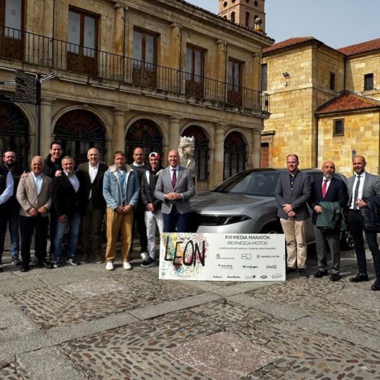 León se prepara para rugir con 8.000 corredores en la XVI Media Maratón León se prepara para rugir con 8.000 corredores en la XVI Media Maratón