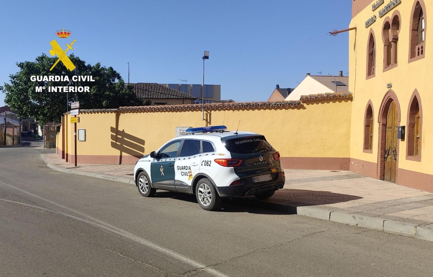 Tres detenidos en Valencia de Don Juan por robar y usar la tarjeta bancaria de la víctima