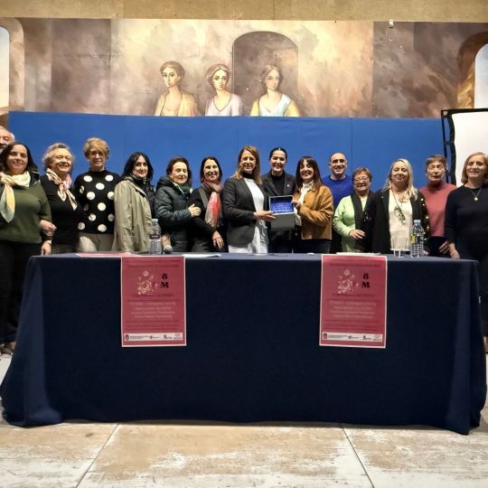 Almom recibe el ‘Reconocimiento a la Igualdad 2026’ de San Andrés del Rabanedo por su trabajo con pacientes de cáncer de mama