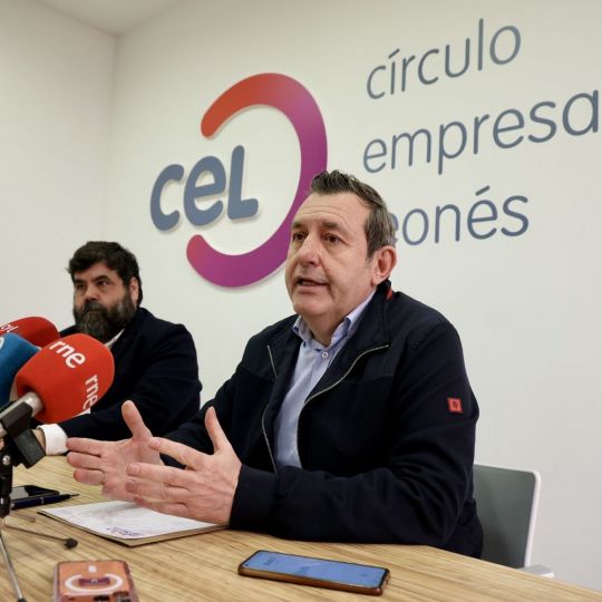Empresarios y transportistas de León piden bonificaciones para hacer frente a la subida de los carburantes por la guerra en Irán | Campillo / ICAL