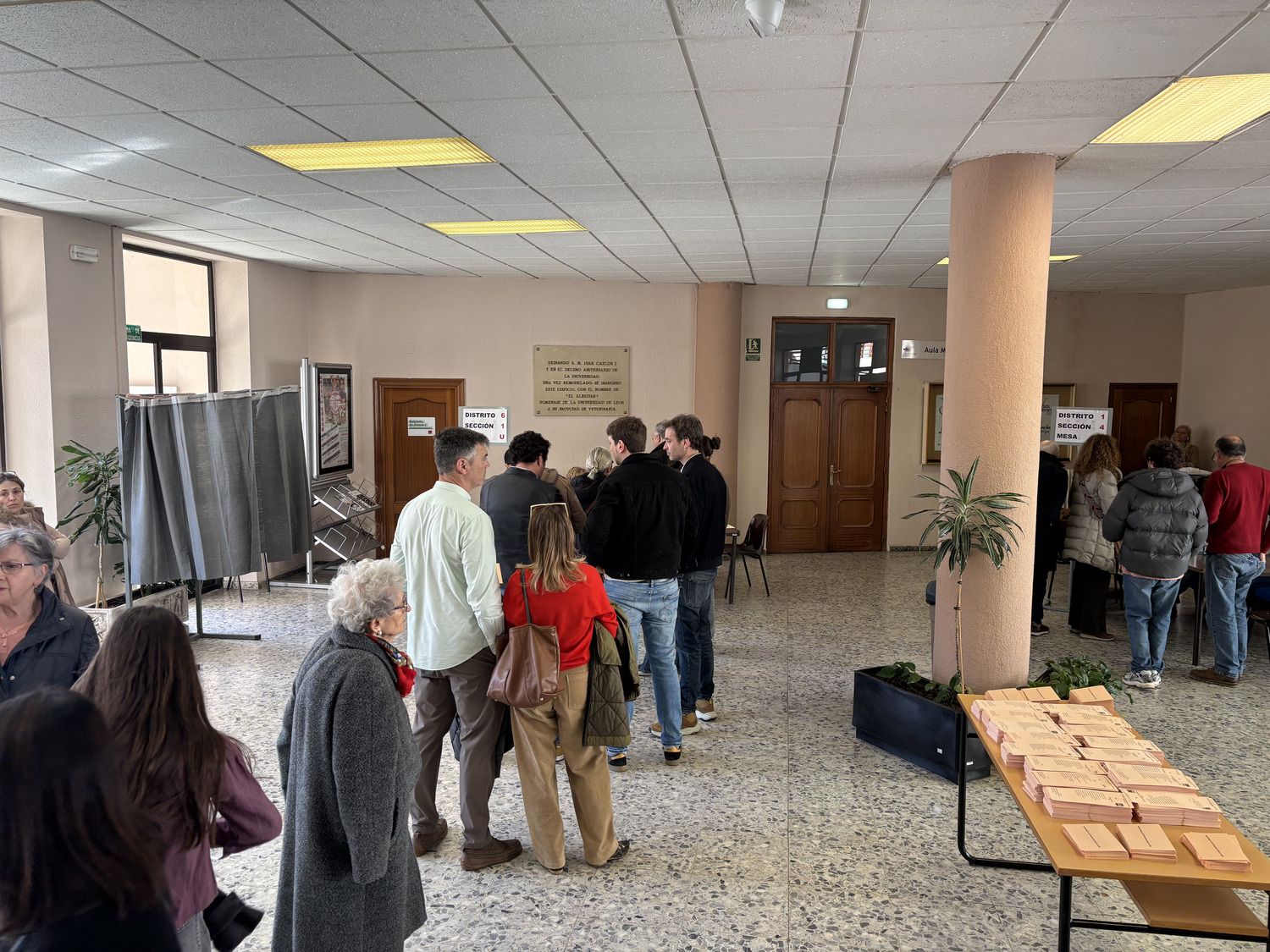 15M | Tercer avance de participación: León capital ya supera el 52% y mantiene el repunte electoral 15M | Tercer avance de participación: León capital ya supera el 52% y mantiene el repunte electoral