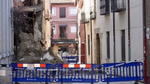 León estudiará tomar “alguna acción urgente” para que el derrumbe de la casona de Dámaso Merino “no se convierta en una tragedia” | Campillo / ICAL