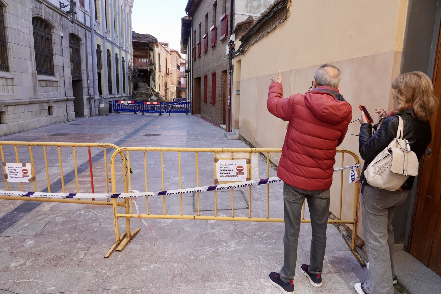Derrumbe de una parte de La Casona en la calle Dámaso Merino de León | Campillo / ICAL
