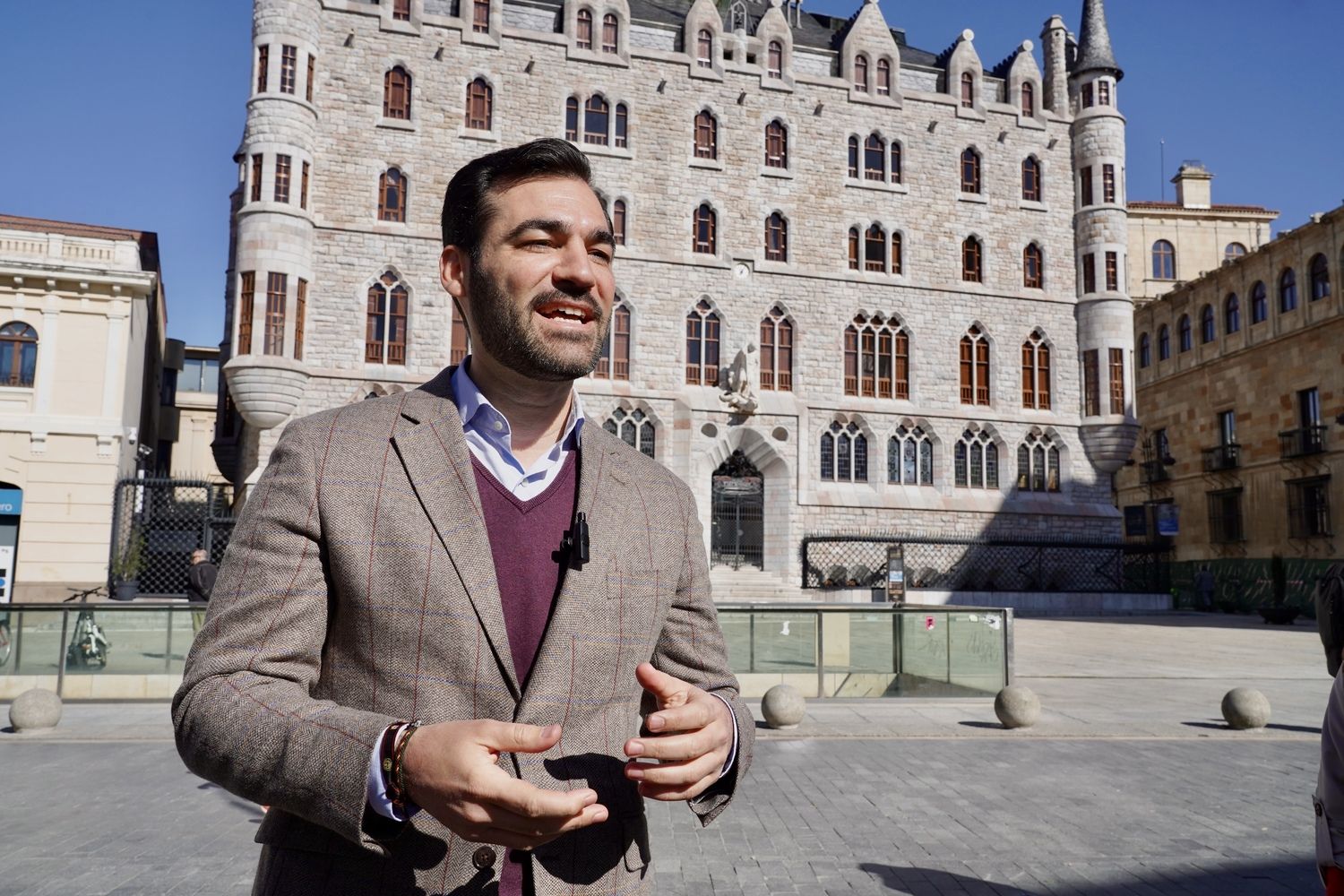 15M | David Fernández asegura que el apoyo al PP en la capital "refleja la confianza en la inversión de la Junta” | Campillo / ICAL