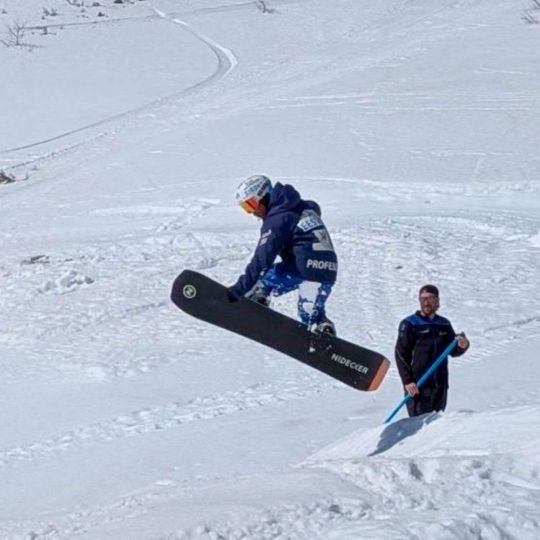 San Isidro y Leitariegos preparan un fin de semana de esquí con 18,7 km de nieve y 25 pistas