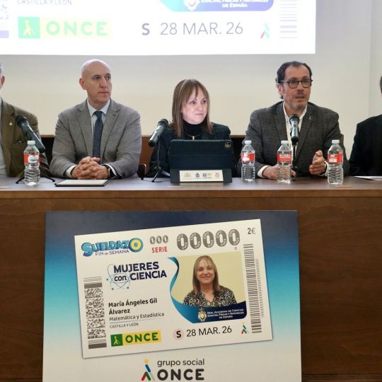 La matemática con raíces leonesas María Ángeles Gil protagoniza el cupón de la ONCE | Carlos S. Campillo / ICAL