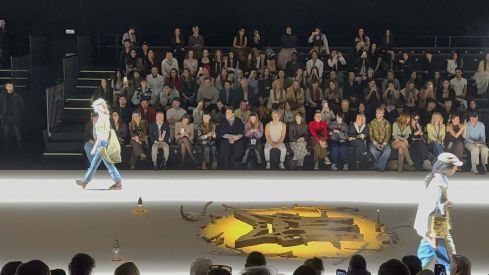 El joven diseñador leonés, Erik Bruccia en la Mercedes Fashion Week 