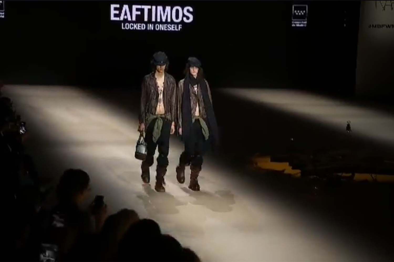 El joven diseñador leonés, Erik Bruccia en la Mercedes Fashion Week 