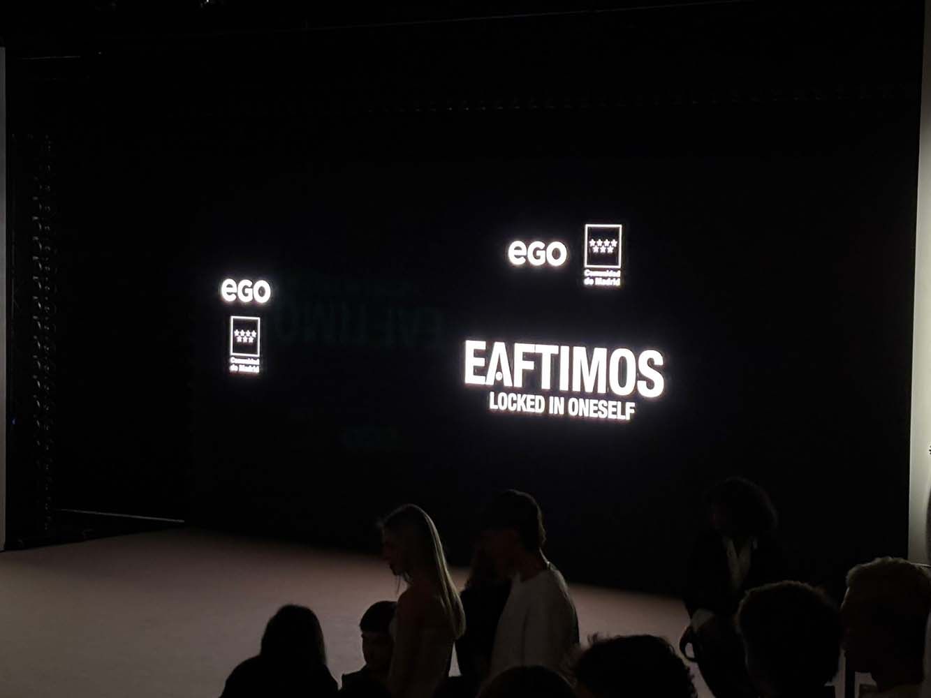 El joven diseñador leonés, Erik Bruccia en la Mercedes Fashion Week 