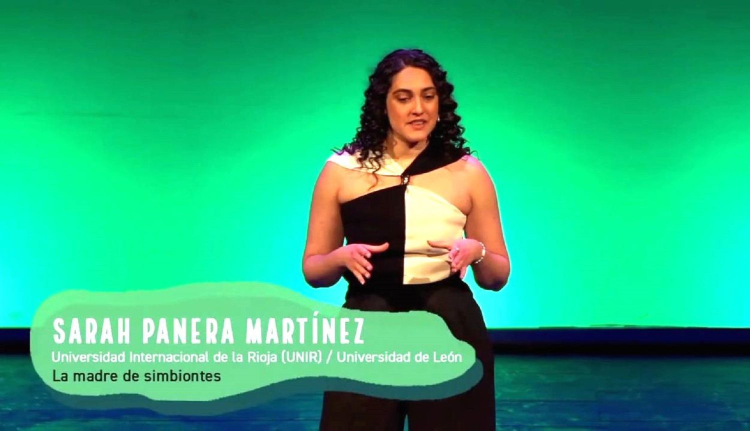 La profesora Sarah Panera lleva a la ULE a la final del concurso de monólogos científicos ‘Solo de Ciencia’