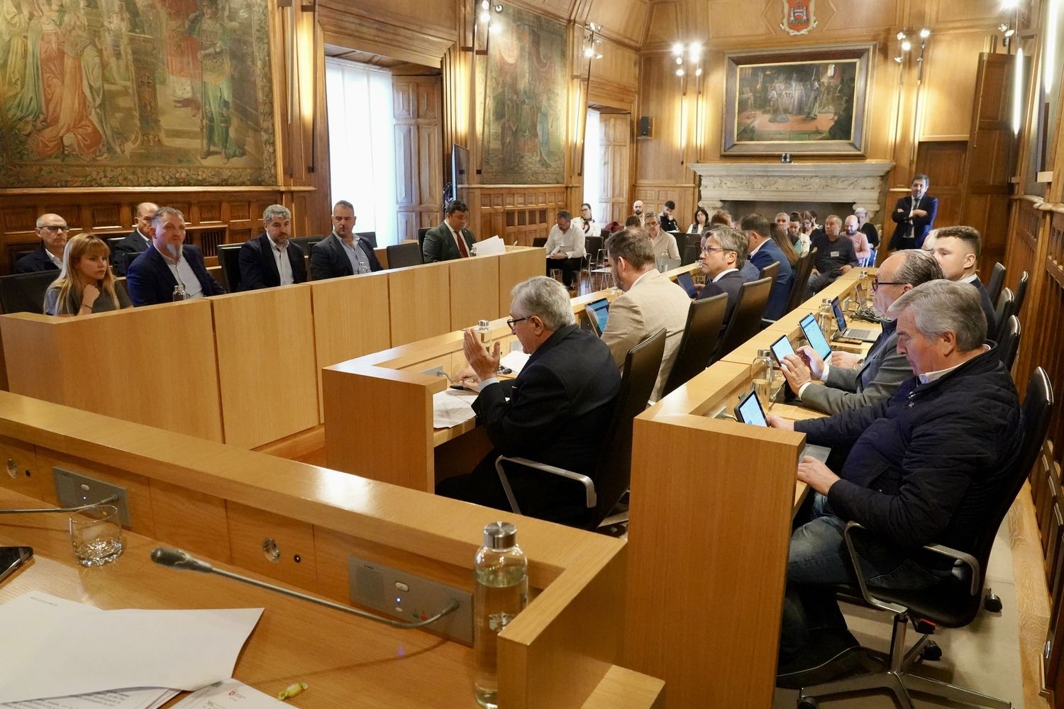 Pleno de la Diputación de León | Carlos S. Campillo / ICAL