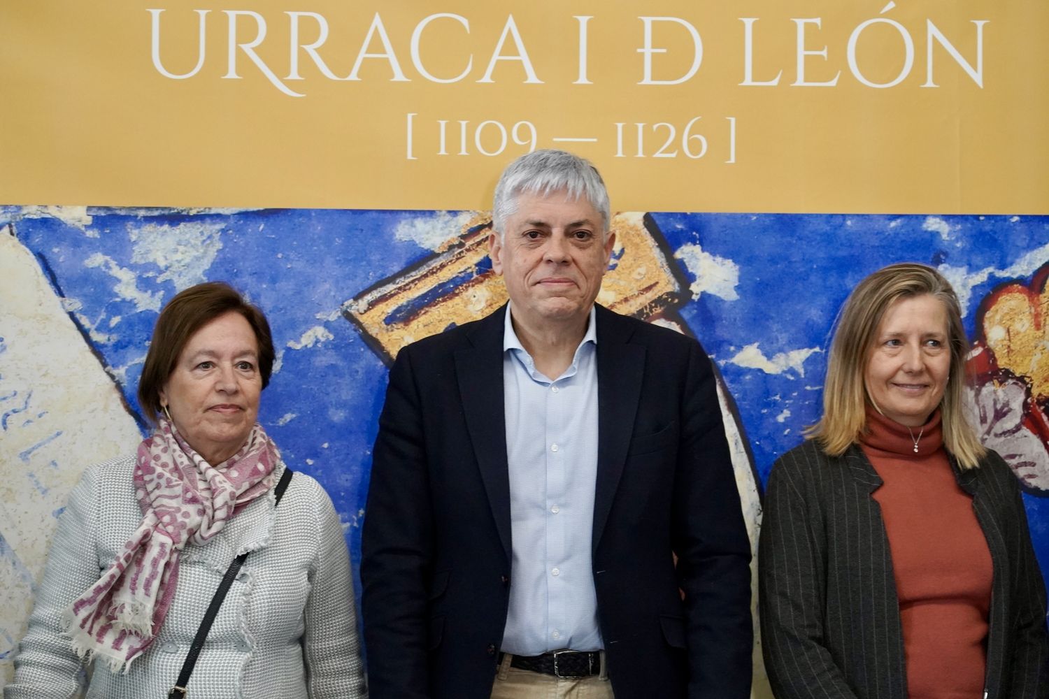 El delegado territorial de la Junta en León, Eduardo Diego, explica los temas aprobados en la Comisión Territorial de Patrimonio del mes de marzo | Carlos S. Campillo / ICAL