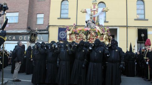 Angustias, el Nazareno y Minerva llenan León de Pasión | José Martín