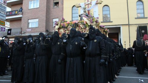 Angustias, el Nazareno y Minerva llenan León de Pasión | José Martín