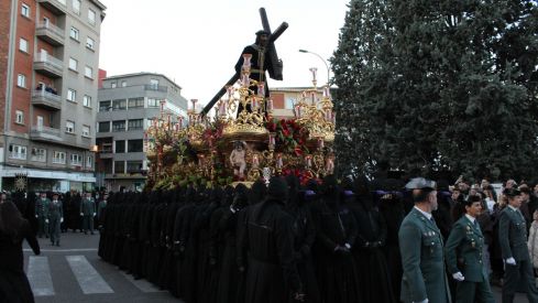 Angustias, el Nazareno y Minerva llenan León de Pasión | José Martín