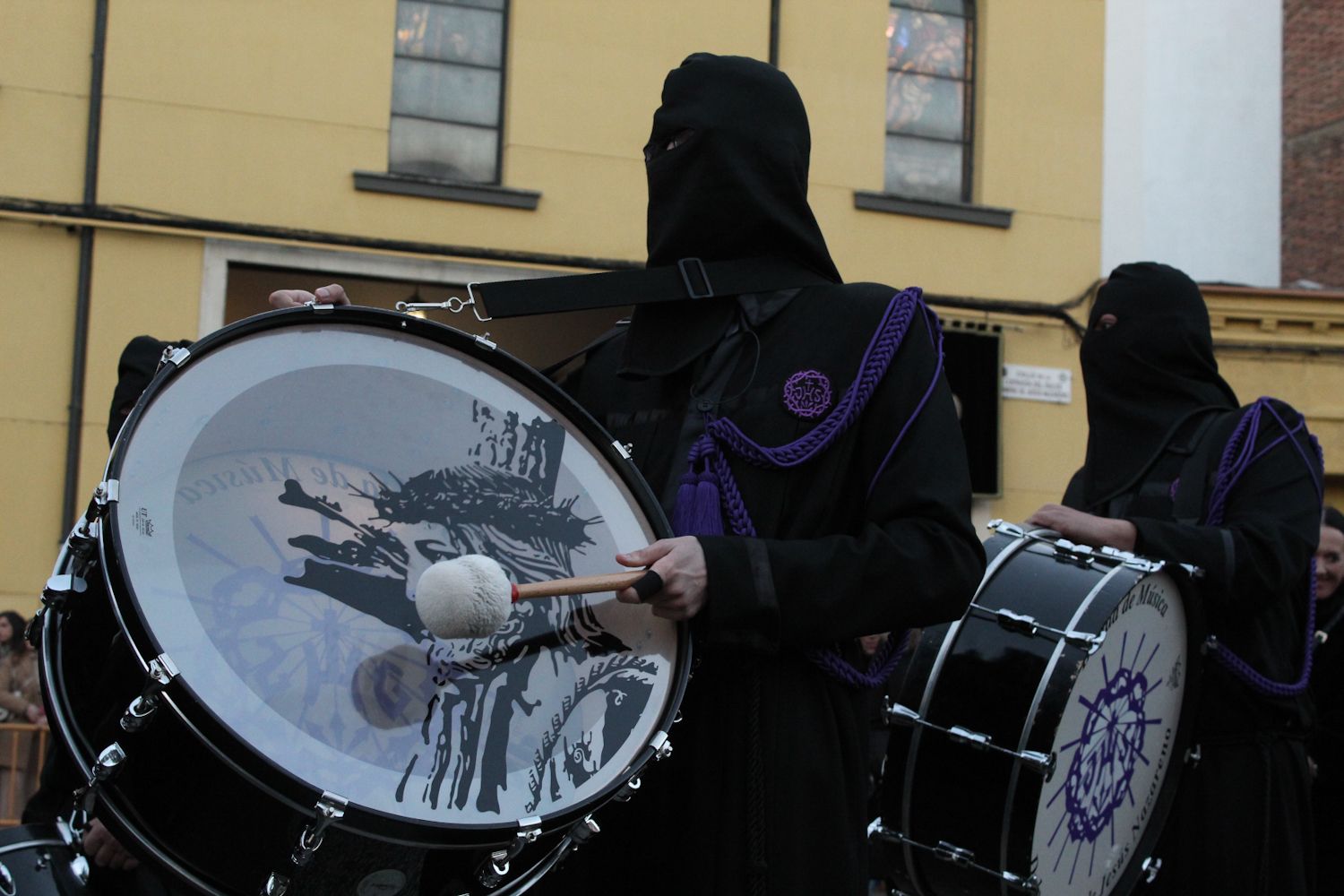 Angustias, el Nazareno y Minerva llenan León de Pasión | José Martín