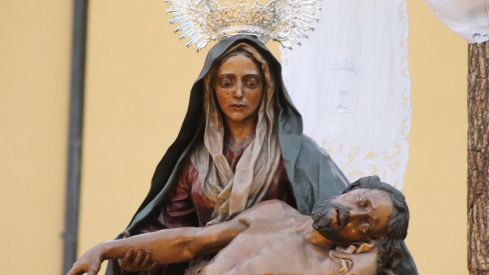 Angustias, el Nazareno y Minerva llenan León de Pasión | José Martín