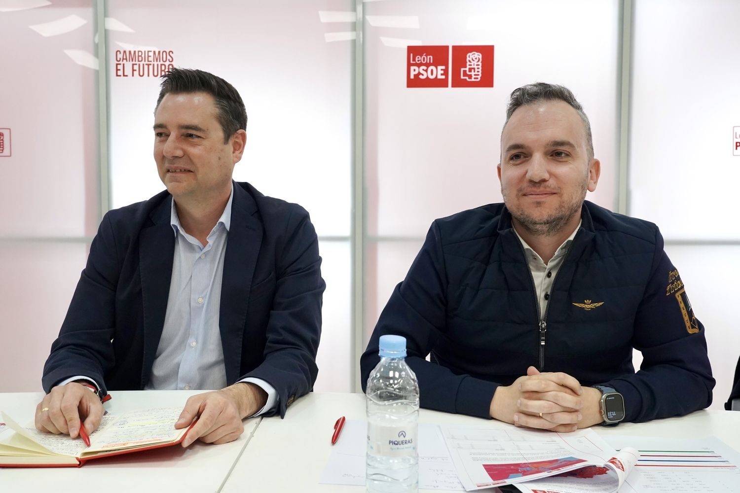 El secretario de Organización del PSOE de Castilla y León, Daniel de la Rosa, y el de León, Daniel San José, tras una reunión de trabajo y análisis del resultado electoral | Carlos S. Campillo / ICAL El secretario de Organización del PSOE de Castilla y León, Daniel de la Rosa, y el de León, Daniel San José, tras una reunión de trabajo y análisis del resultado electoral | Carlos S. Campillo / ICAL