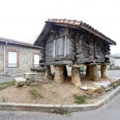 Imagen de archivo del hórreo de madera más antiguo de la provincia de León, situado en la localidad de Las Bodas | Carlos S. Campillo / ICAL Imagen de archivo del hórreo de madera más antiguo de la provincia de León, situado en la localidad de Las Bodas | Carlos S. Campillo / ICAL