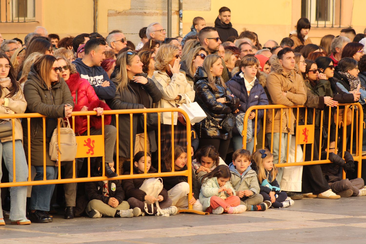 Doble liberación en León: la Procesión del Perdón concede un indulto y una libertad condicional | José Martín