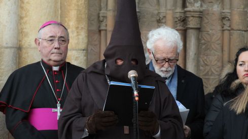 Doble liberación en León: la Procesión del Perdón concede un indulto y una libertad condicional | José Martín