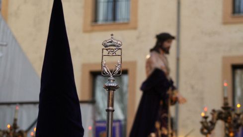 El casco histórico de León se rinde ante la Virgen de la Amargura | José Martín