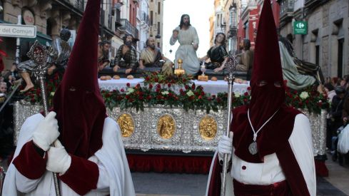 La Sagrada Cena recorre León llenando las calles de devoción | José Martín