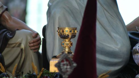 La Sagrada Cena recorre León llenando las calles de devoción | José Martín