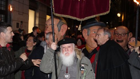 Genarín vuelve a conquistar las calles de León entre versos y orujo | José Martín