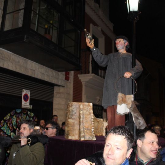 León cae rendida ante Genarín: La noche más canalla desborda las calles de la ciudad | José Martín