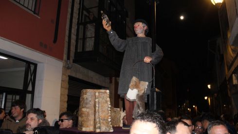 Genarín vuelve a conquistar las calles de León entre versos y orujo | José Martín