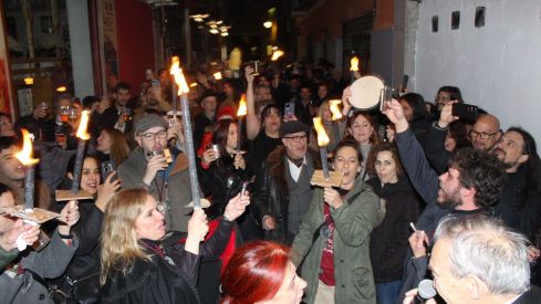 Genarín vuelve a conquistar las calles de León entre versos y orujo | José Martín