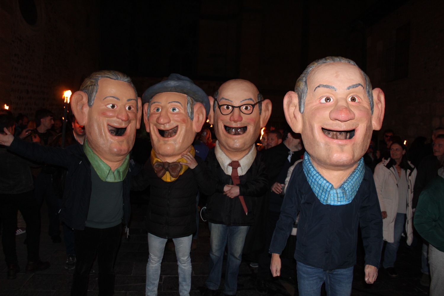 Genarín vuelve a conquistar las calles de León entre versos y orujo | José Martín