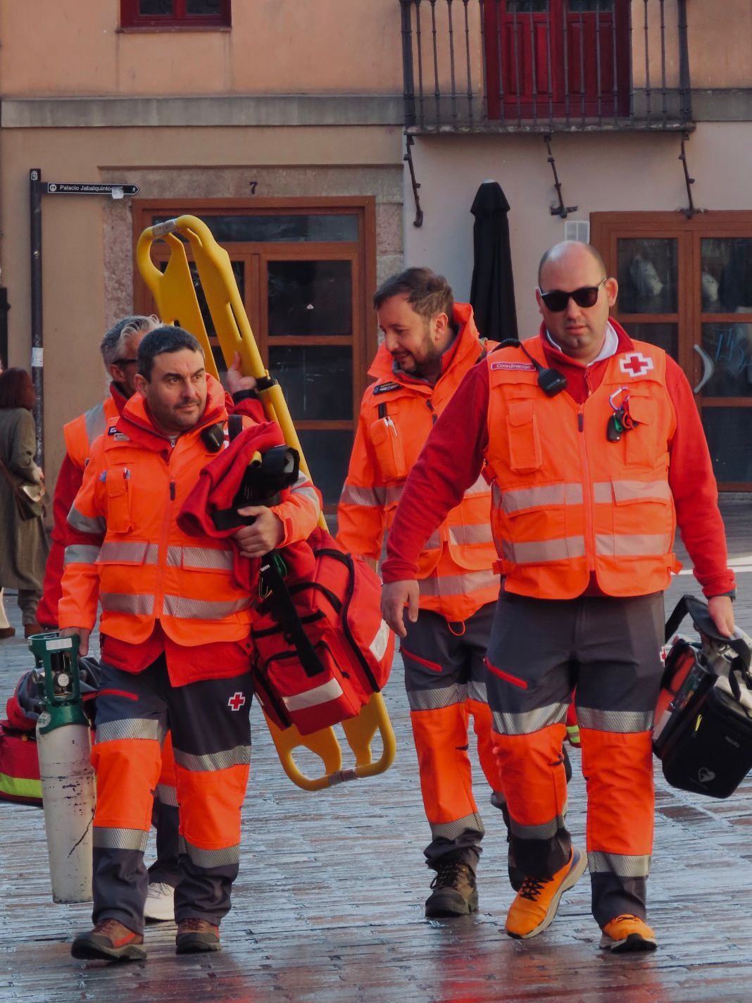 Dispositivo de Cruz Roja León durante la Procesión de Los Pasos