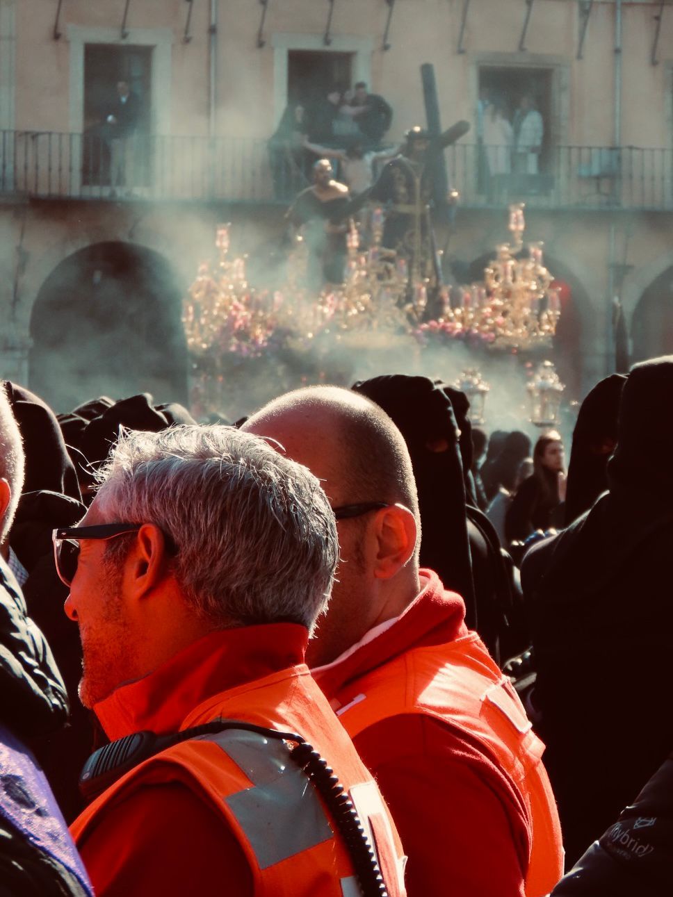 Dispositivo de Cruz Roja León durante la Procesión de Los Pasos