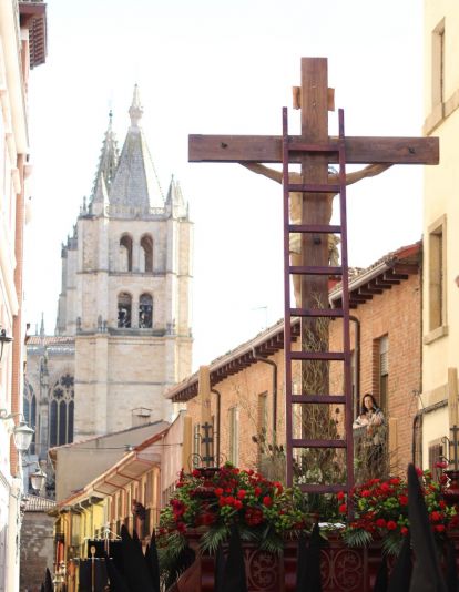 El Desenclavo vuelve a las calles de León tras dos años 'encerrados' por la lluvia | José Martín El Desenclavo vuelve a las calles de León tras dos años 'encerrados' por la lluvia | José Martín