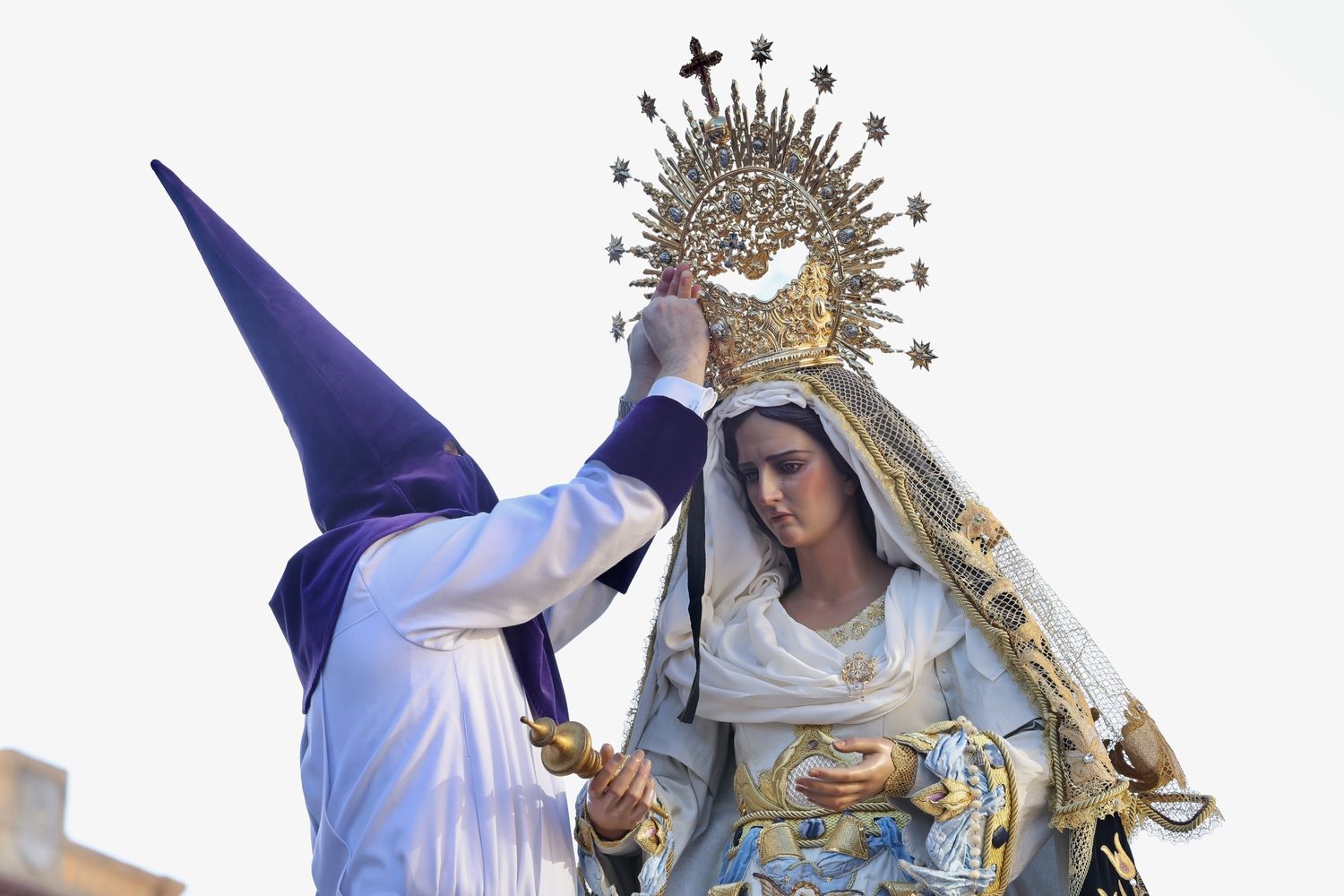 La Resurrección de Cristo cierra entre jubilo la Semana Santa de León | Carlos S. Campillo / ICAL