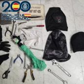 Un calcetín y una huella delatan al presunto ladrón de un bar en León