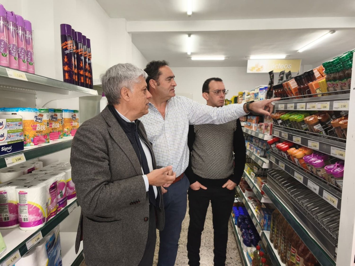 El Programa de Fomento de Tierra de Campos impulsa la apertura del supermercado en Fresno de la Vega