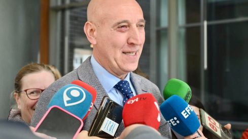 Diez zanja la polémica con Cendón: “Yo no me voy a ir de mi partido. Punto” Diez zanja la polémica con Cendón: “Yo no me voy a ir de mi partido. Punto”